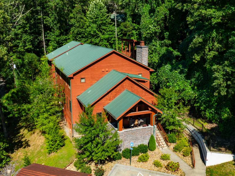 black bear lodge facility